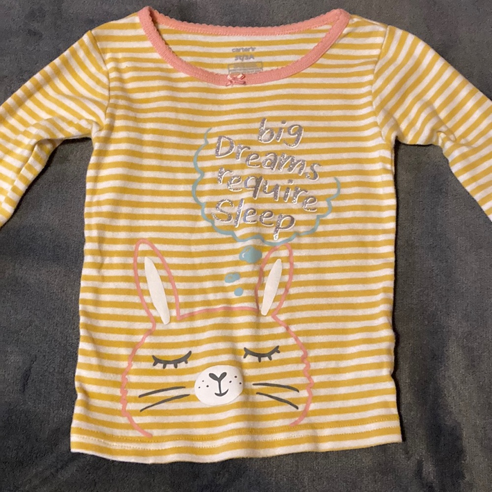 Carters Girls 3T Long Sleeve Sleep Shirt no visible damage